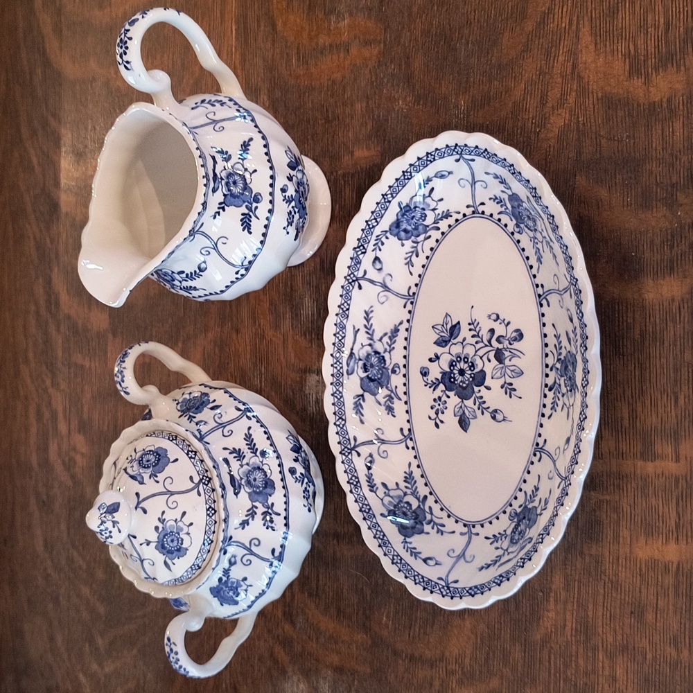 Johnson Bros Ironstone 4 Piece Set - Picture 16 of 16